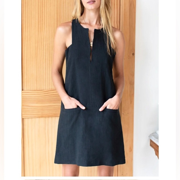 Emerson Fry Dresses & Skirts - Emerson Fry A LINE MOD DRESS - BLACK LINEN Size S